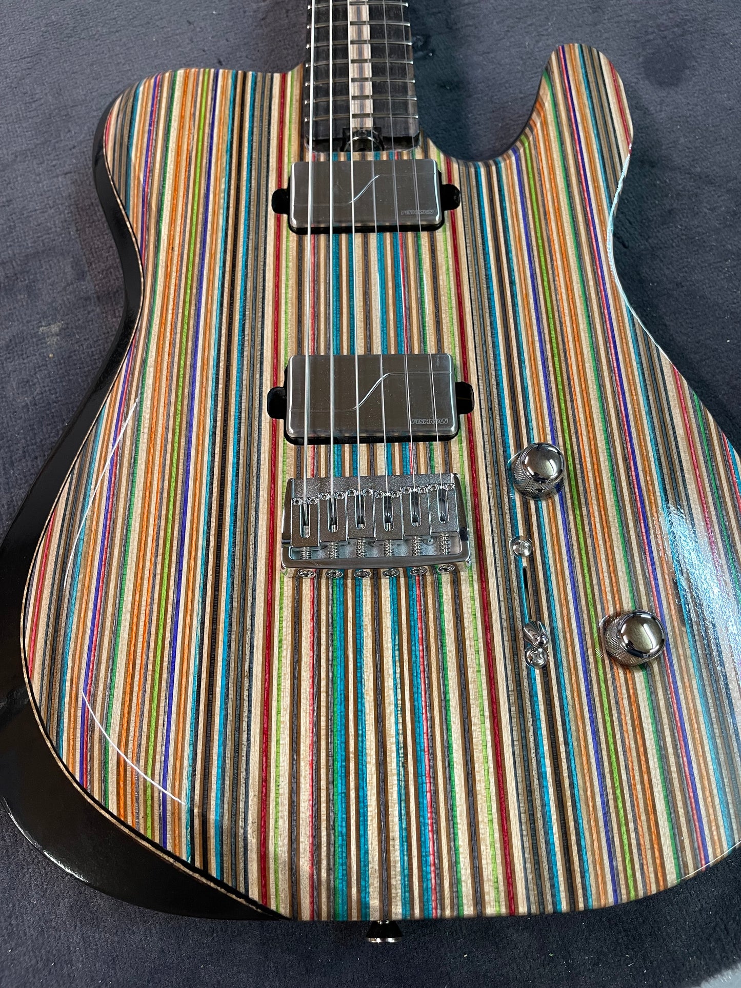 Modern boardcaster