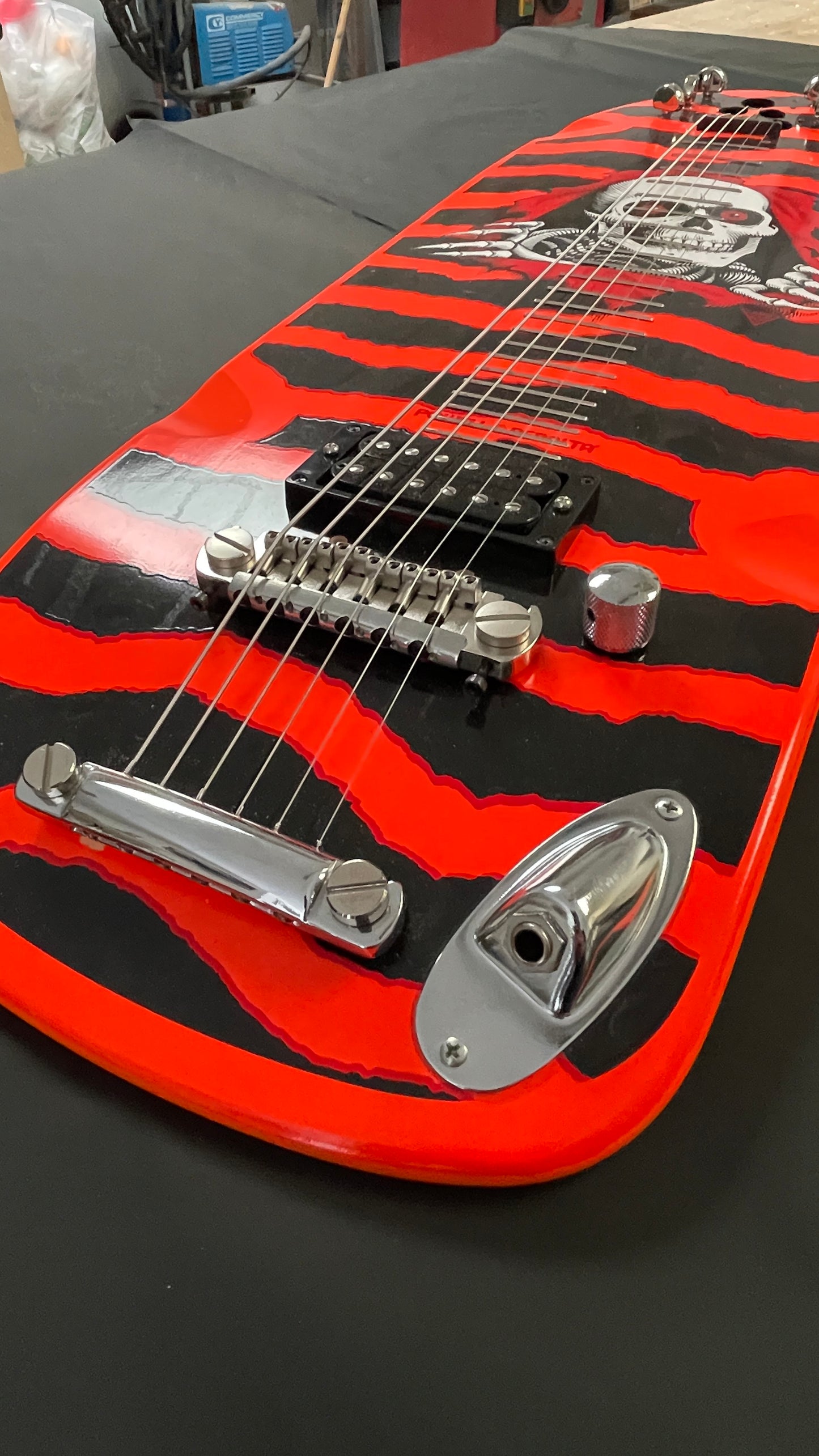 Sk8 Lap Steel – “ the death skull orange fluo” (Powell peralta)