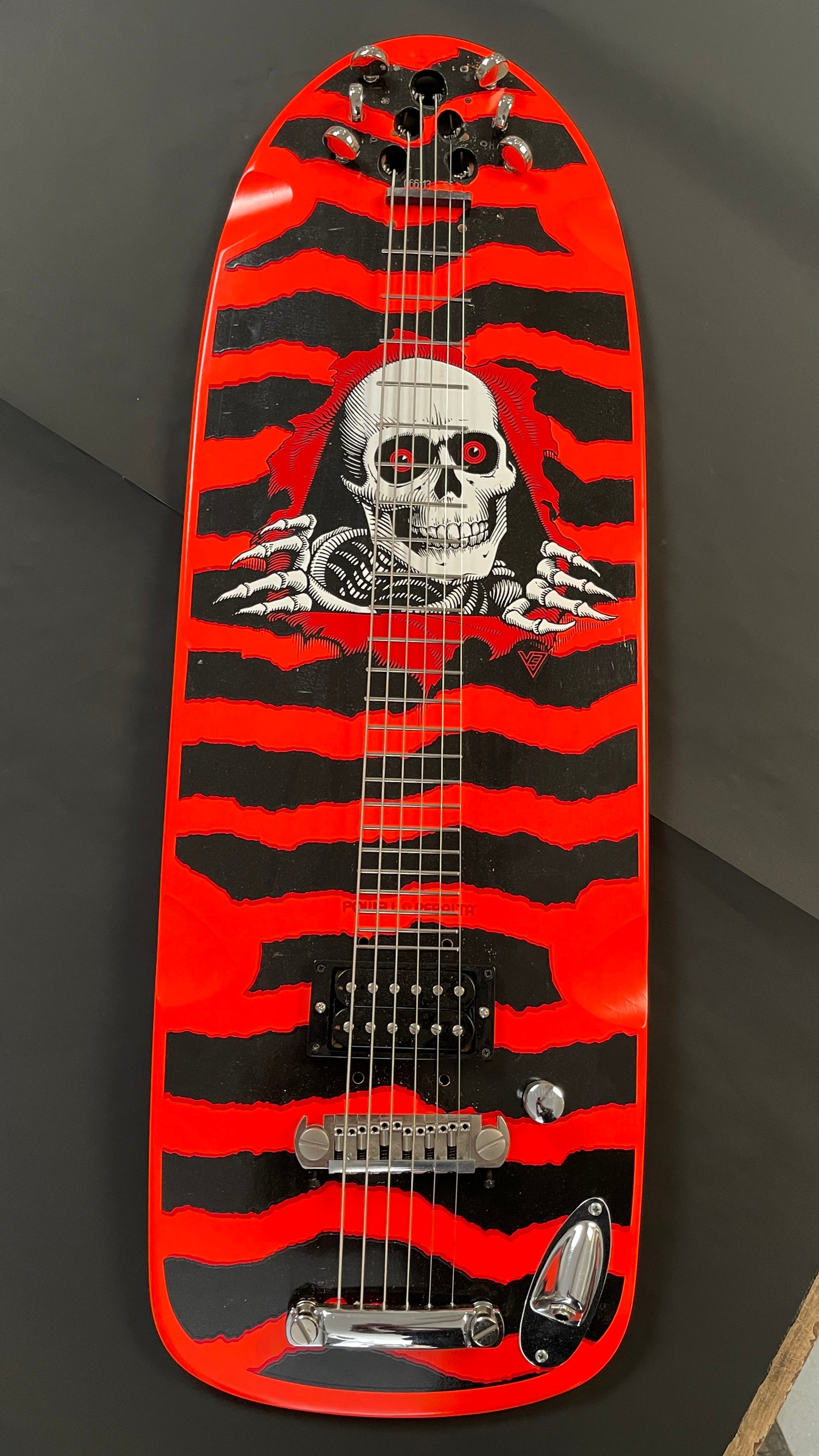 Sk8 Lap Steel – “ the death skull orange fluo” (Powell peralta)