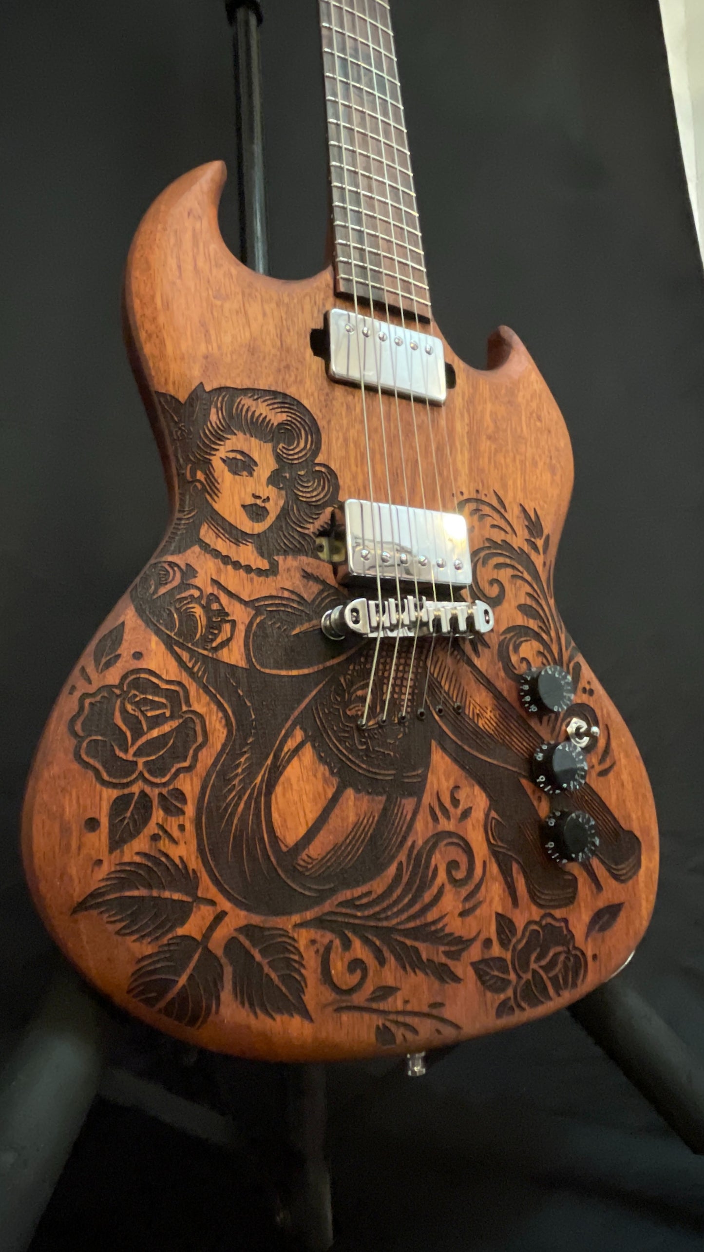 SG Pin-up