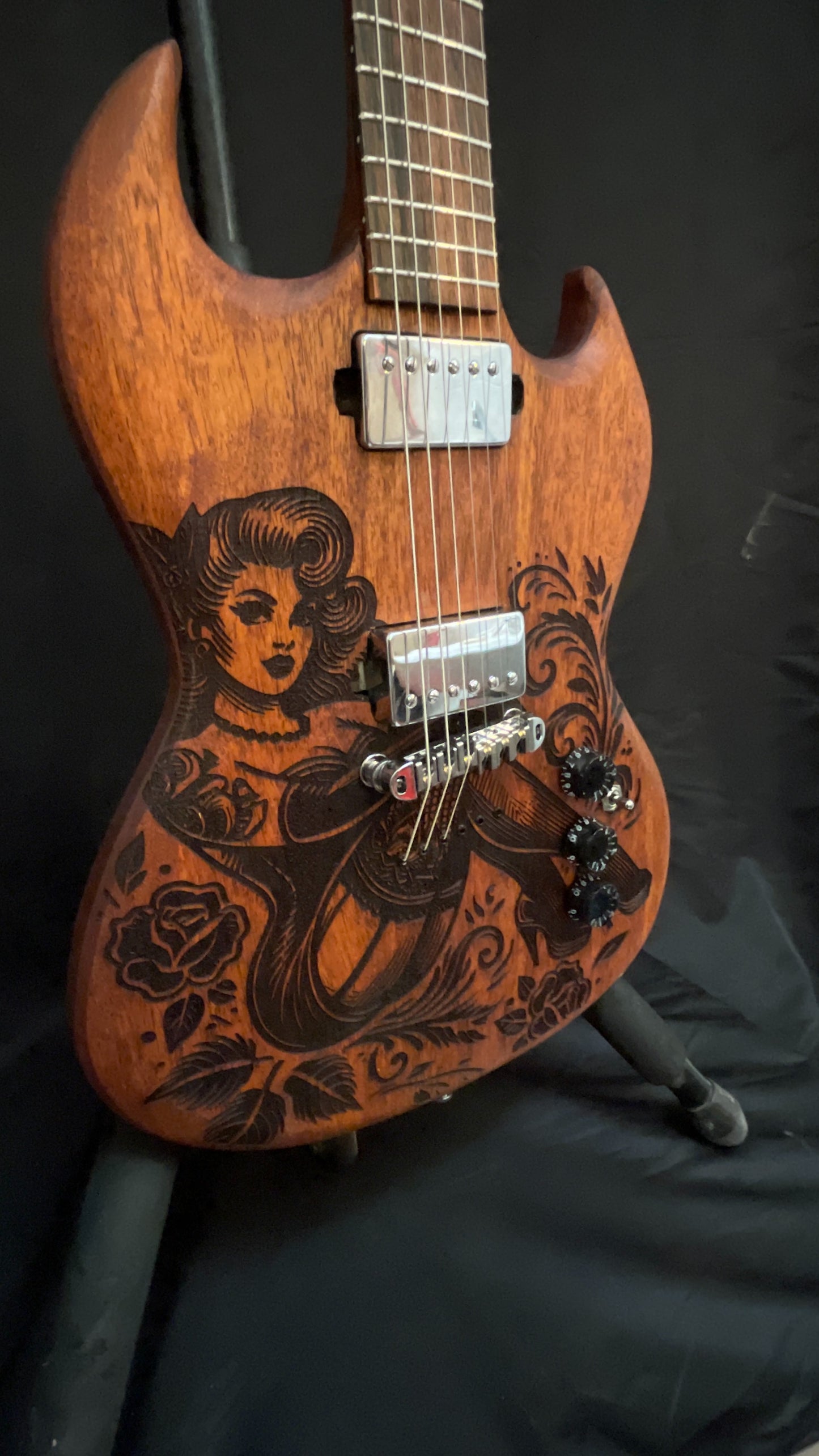 SG Pin-up