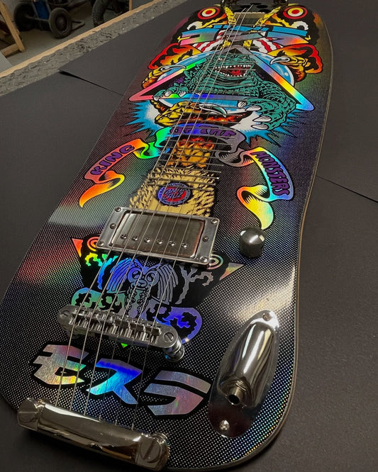 Sk8 Lap Steel – “King of the Monsters” (Modèle unique – Santa Cruz)